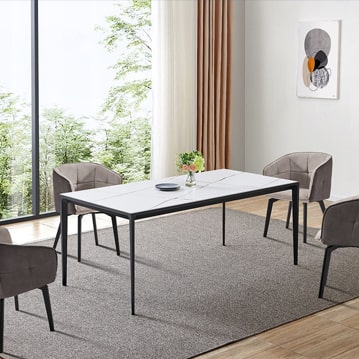 Столы и стулья